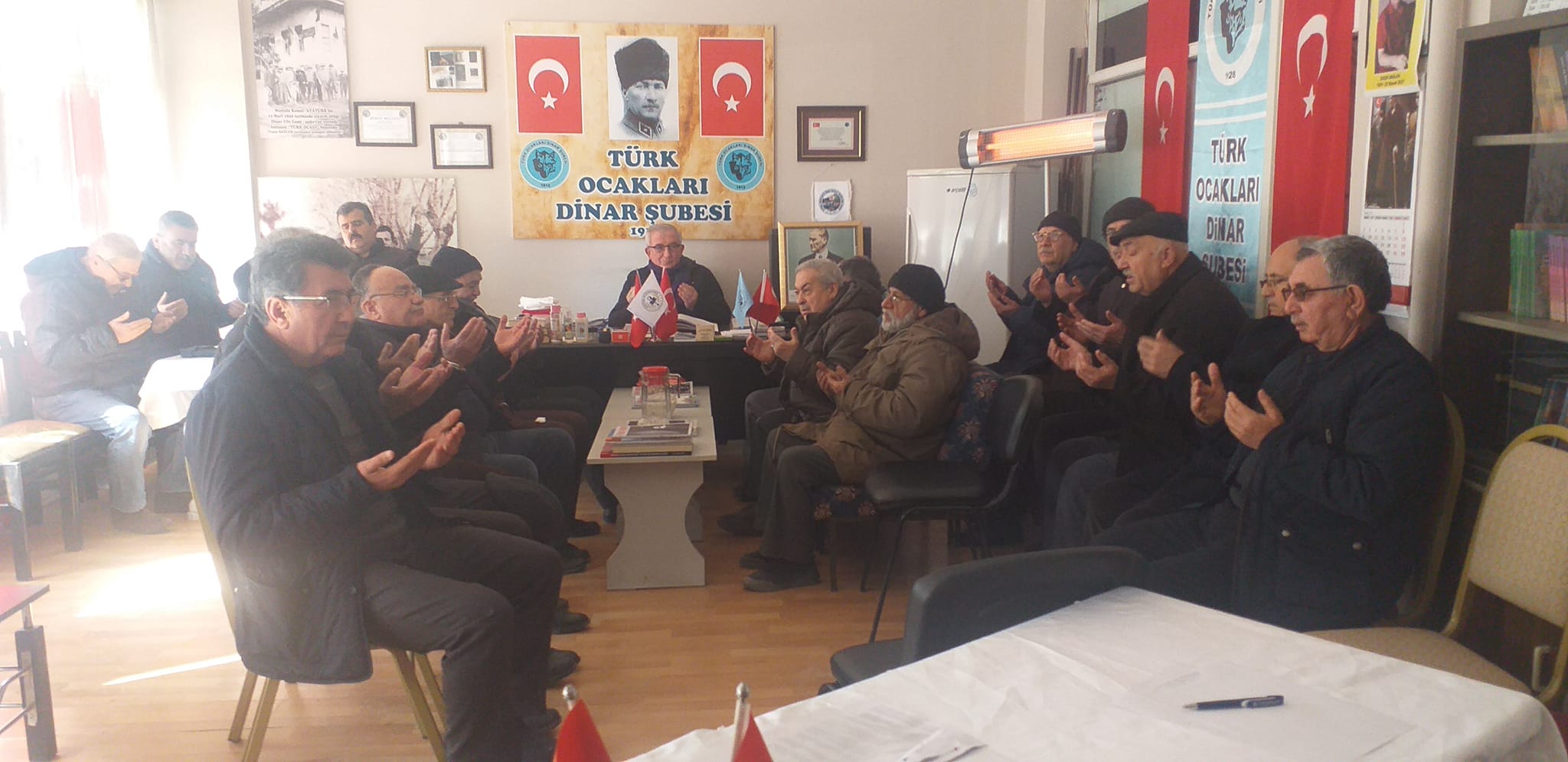 KAMU YARARINA ÇALIŞAN BİR FİKİR VE KÜLTÜR DERNEĞİ OLAN; TÜRK OCAKLARI DİNAR ŞUBESİNDE NÖBET DEĞİŞİMİ 3 Turkocagi 3