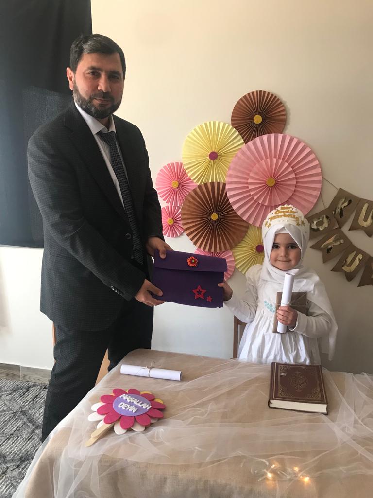 YIPRAK KÖYÜNDE KUR’AN KURUSUNDAKİ ÇOCUKLAR KUR’AN’A GEÇTİLER