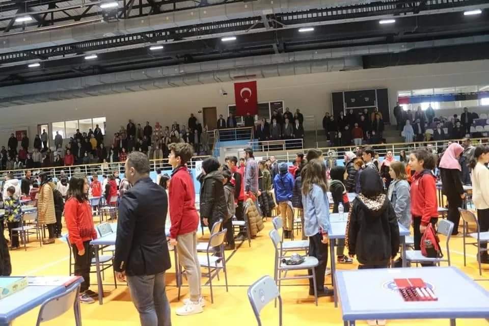 AKIL VE ZEKA OYUNLARI İL YARIŞMALARINDA DİNAR’DAN TARİHİ BAŞARI