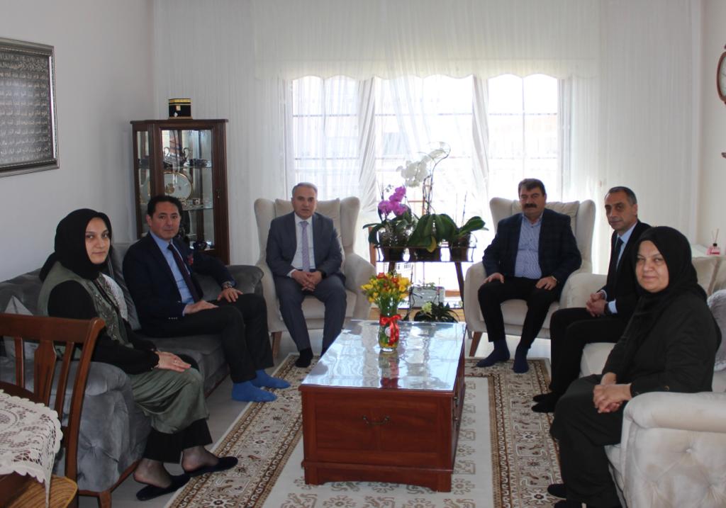 KAYMAKAM DURU DÜNYA KADINLAR GÜNÜ DOLAYISIYLA ANLAMLI ZİYARETLER GERÇEKLEŞTİRDİ