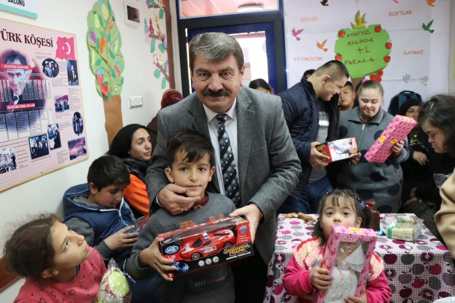 Down Sendromu Farkındalık gününde Özel Eğitim Merkezi Öğrencilerimizle birlikteyiz 2 IMG 20230322 WA0018 1536x1023 1