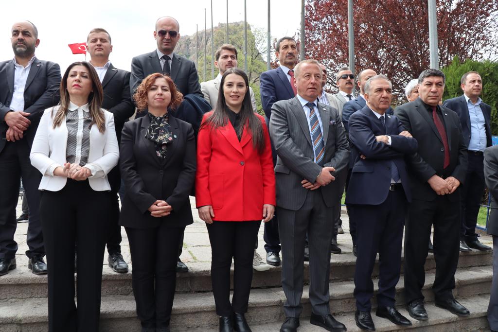 12976784221682514131