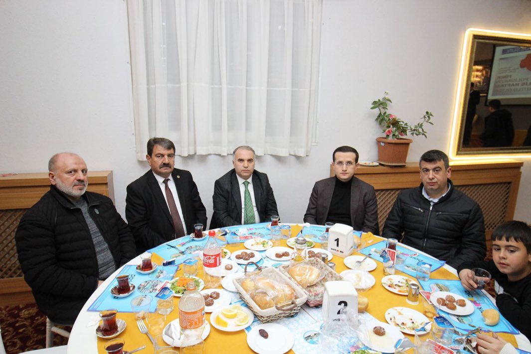 İLÇEMİZ EMNİYET MÜDÜRLÜĞÜ PERSONELİNE İFTAR YEMEĞİ VERİLDİ 2 Emniyet 1