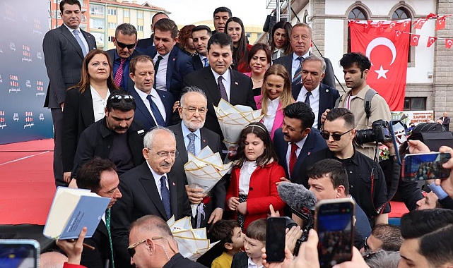 ittifakimizin afyonkarahisar mitinginde dev bir yumruktuk 1764