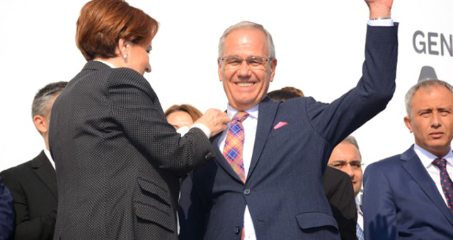 SAFFET ACAR, ADAYLIKTAN FERAGAT ETTİ