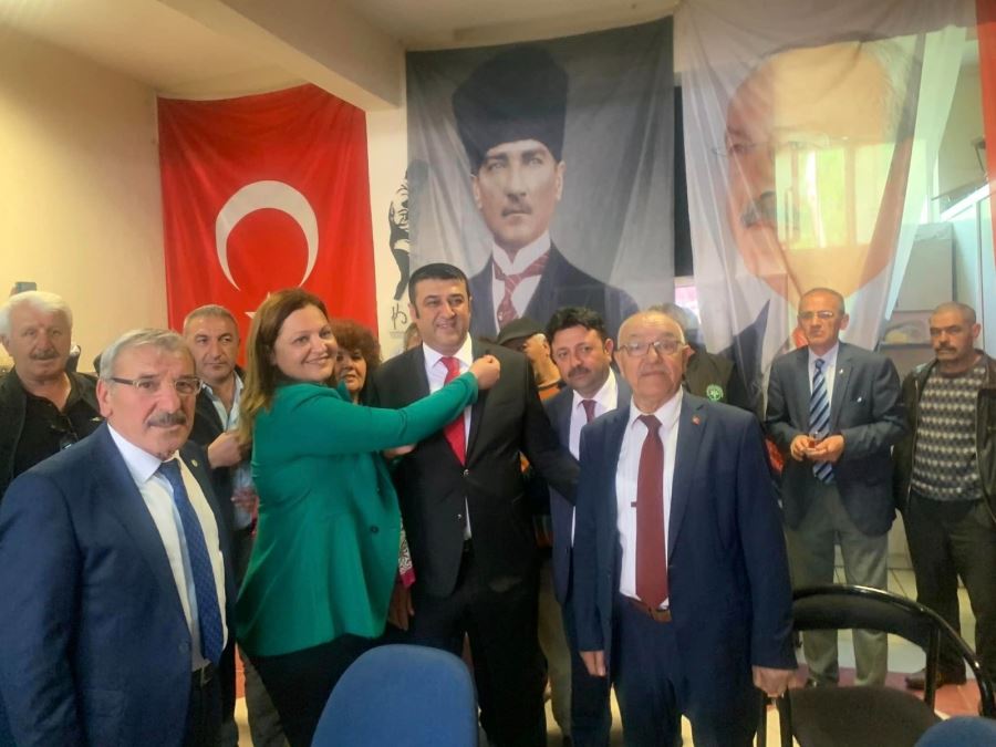 MHP’Lİ BAŞKAN CHP’YE GEÇTİ
