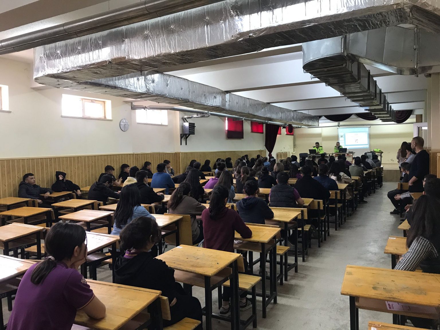 DİNAR’DA TRAFİK EĞİTİM SEMİNERİ 4 IMG 20230503 WA0079 1536x1152 1