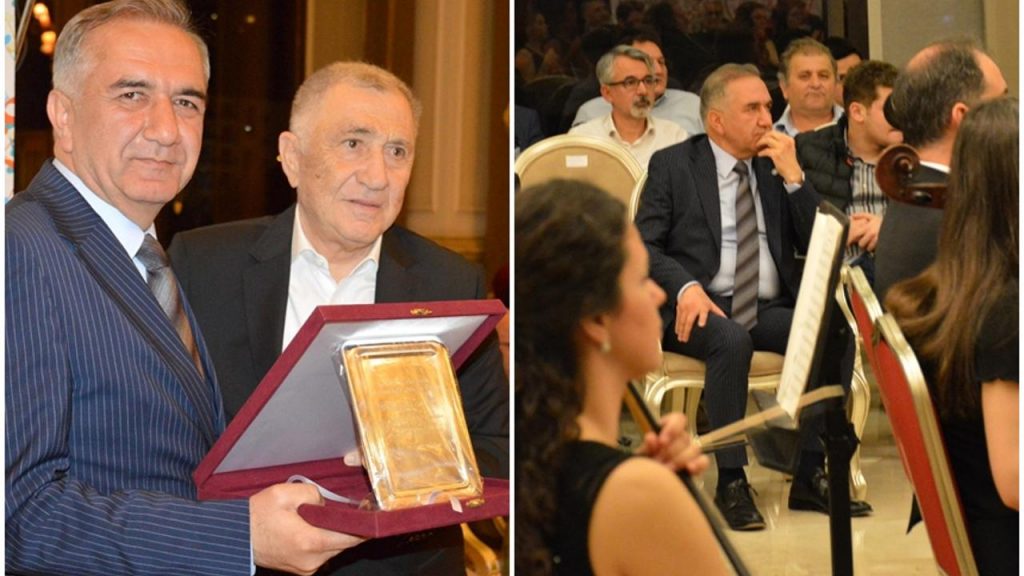 Katkılarından dolayı Arabacı’ya Festival plaket 1 klasik 1024x576 1