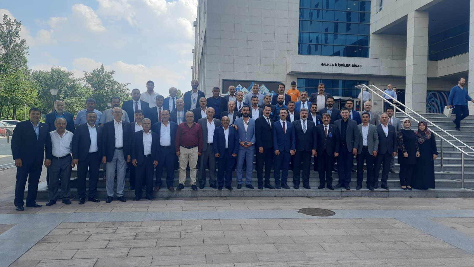 CUMHUR İTTİFAKI OLARAK MERKEZ MAHALLE MUHTARLARIMIZ İLE BİRLİKTE MECLİSTEYİZ 10 10594877261686582721