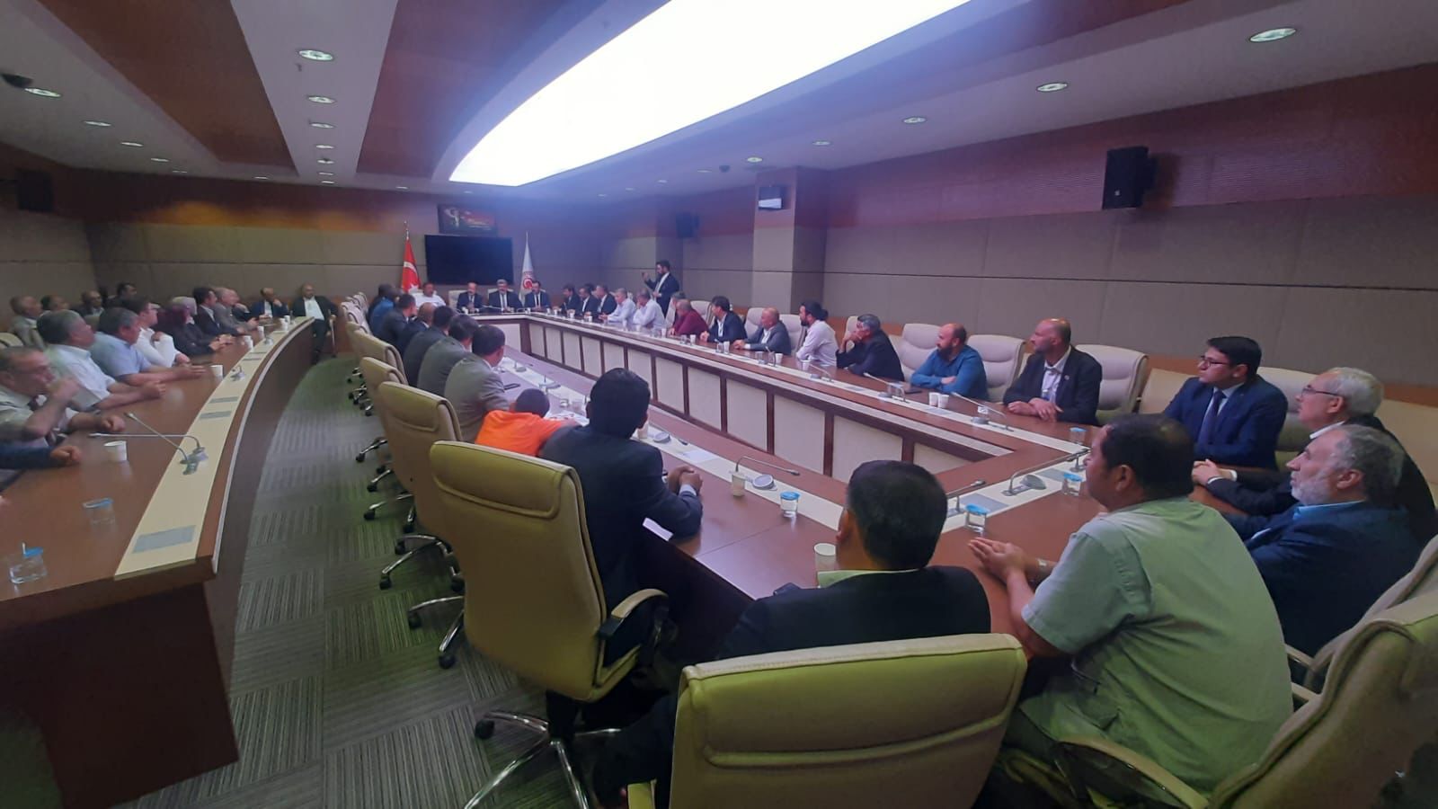 CUMHUR İTTİFAKI OLARAK MERKEZ MAHALLE MUHTARLARIMIZ İLE BİRLİKTE MECLİSTEYİZ 4 6827946281686582720