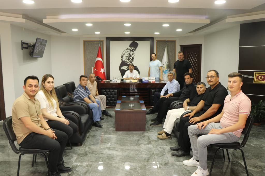 Belediye Başkanımız Nihat Sarı, Belediye personelimiz ile bayramlaştı 6 2799669561688397667