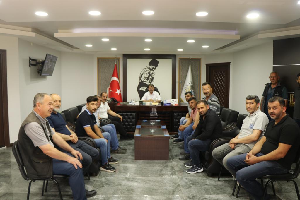 Belediye Başkanımız Nihat Sarı, Belediye personelimiz ile bayramlaştı 9 8376006381688397666