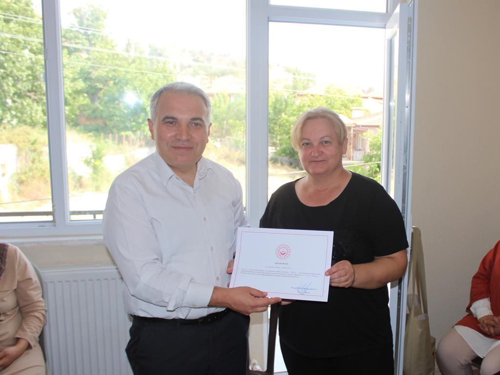 İlçe Kaymakamımız Kemal Duru SODAM Kursiyerlerine Sertifikalarını Takdim Etti 6 20765925831693232538