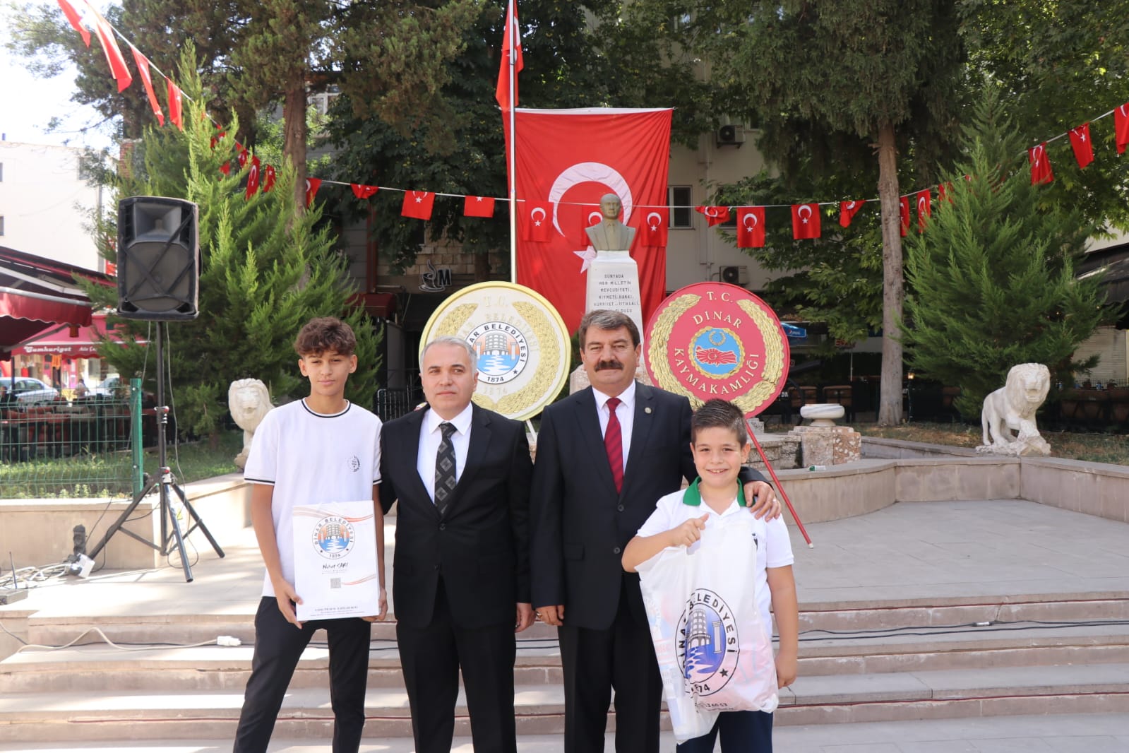 İLÇEMİZDE ZAFER BAYRAMIMIZ COŞKU VE HEYECANLA KUTLANIYOR 7 941b0015 b87b 4efa 85df 35b9a1253804