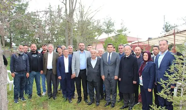 Taytak, Akkeçeli köyüne müjdeli haberi verdi