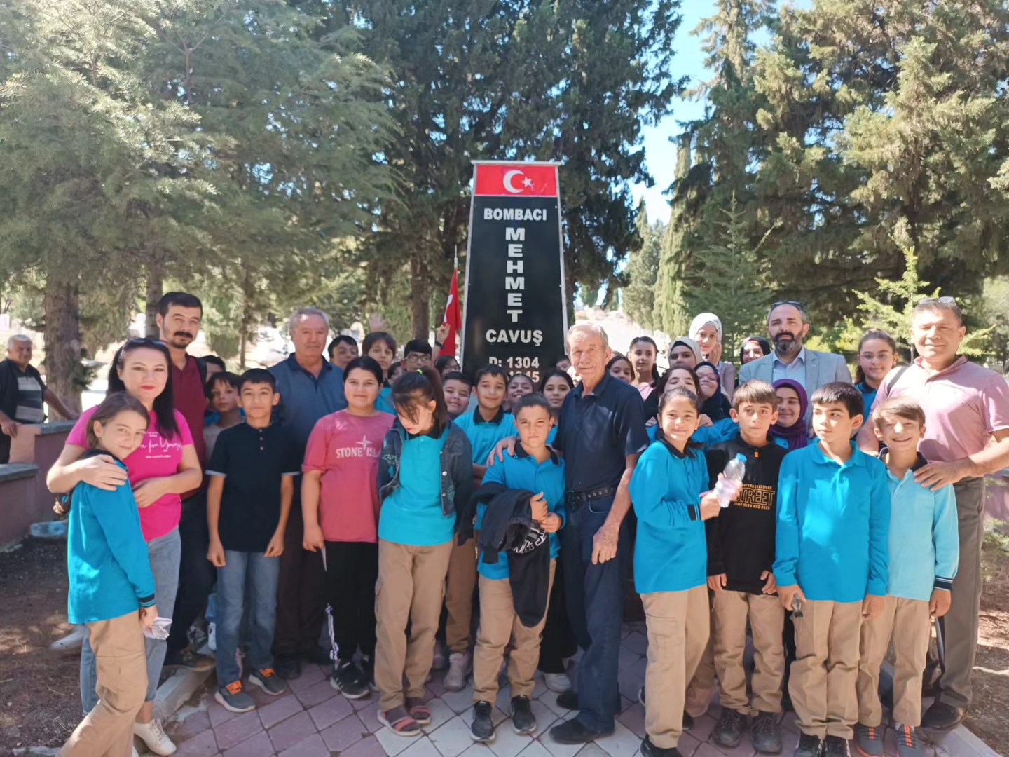 ŞEHİT İZZET TAŞBAŞ İMAM HATİP’TEN ÖRNEK ZİYARET