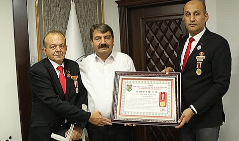 Gaziler Gününde Belediye Başkanımıza Anlamlı Teşekkür 