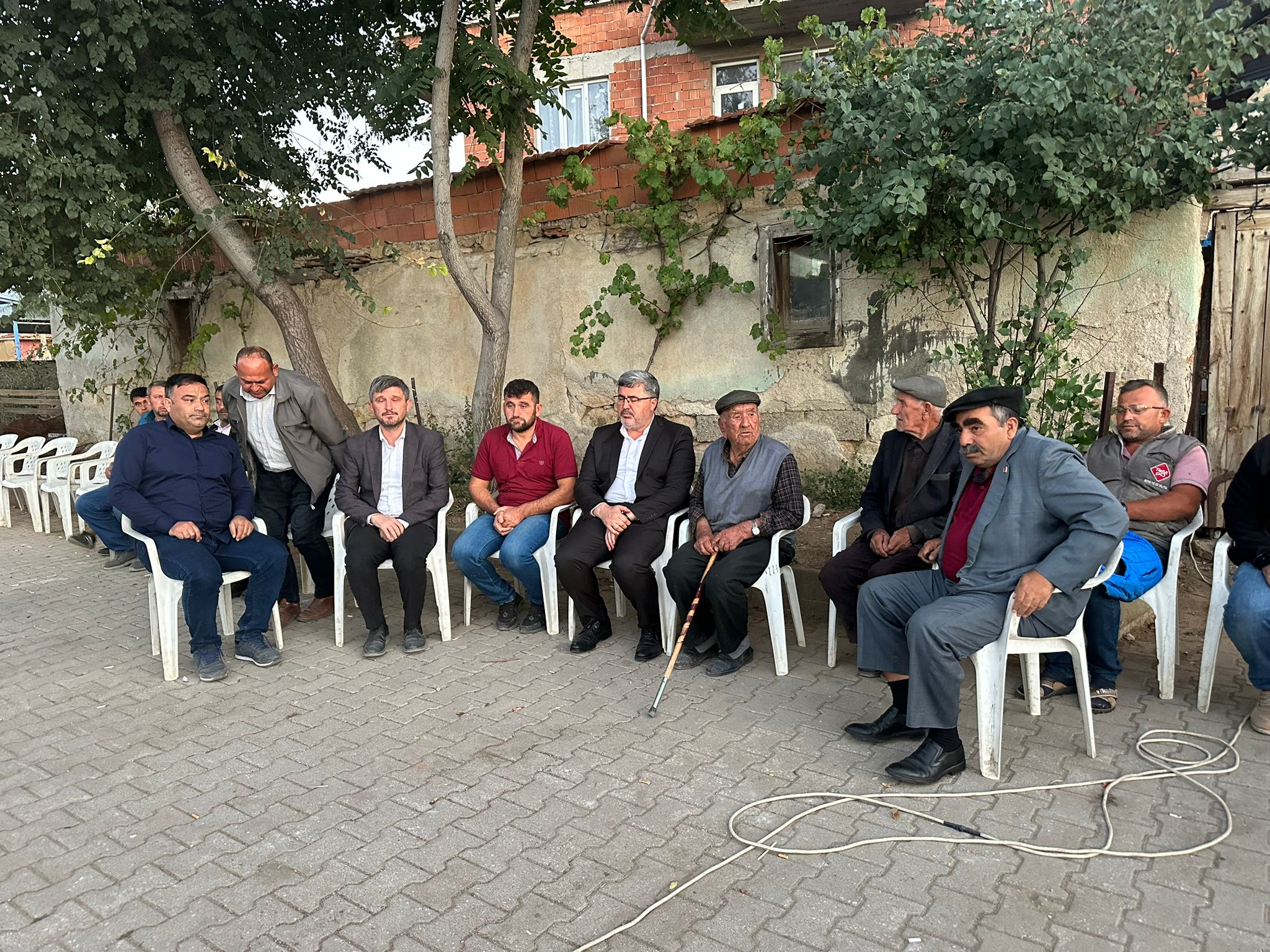 Milletvekili Ali Özkaya, hafta sonunu ilçelemelerini değerlendirdi. 6 e7eba145 7b28 425e 8d54 4ff279597637