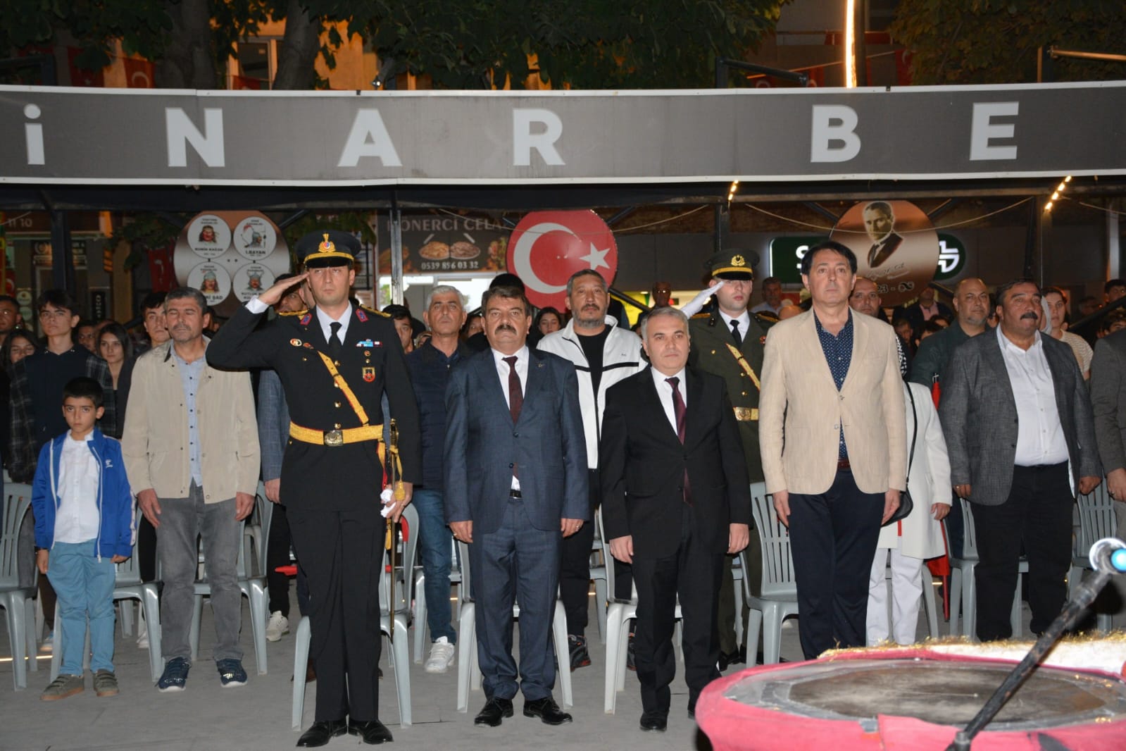 19942344791698559033