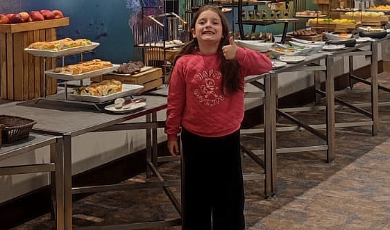 Dinarlı Şanslı Kız Bu Akşamki Galatasaray-Bayer Munih Maçına Çıkacak