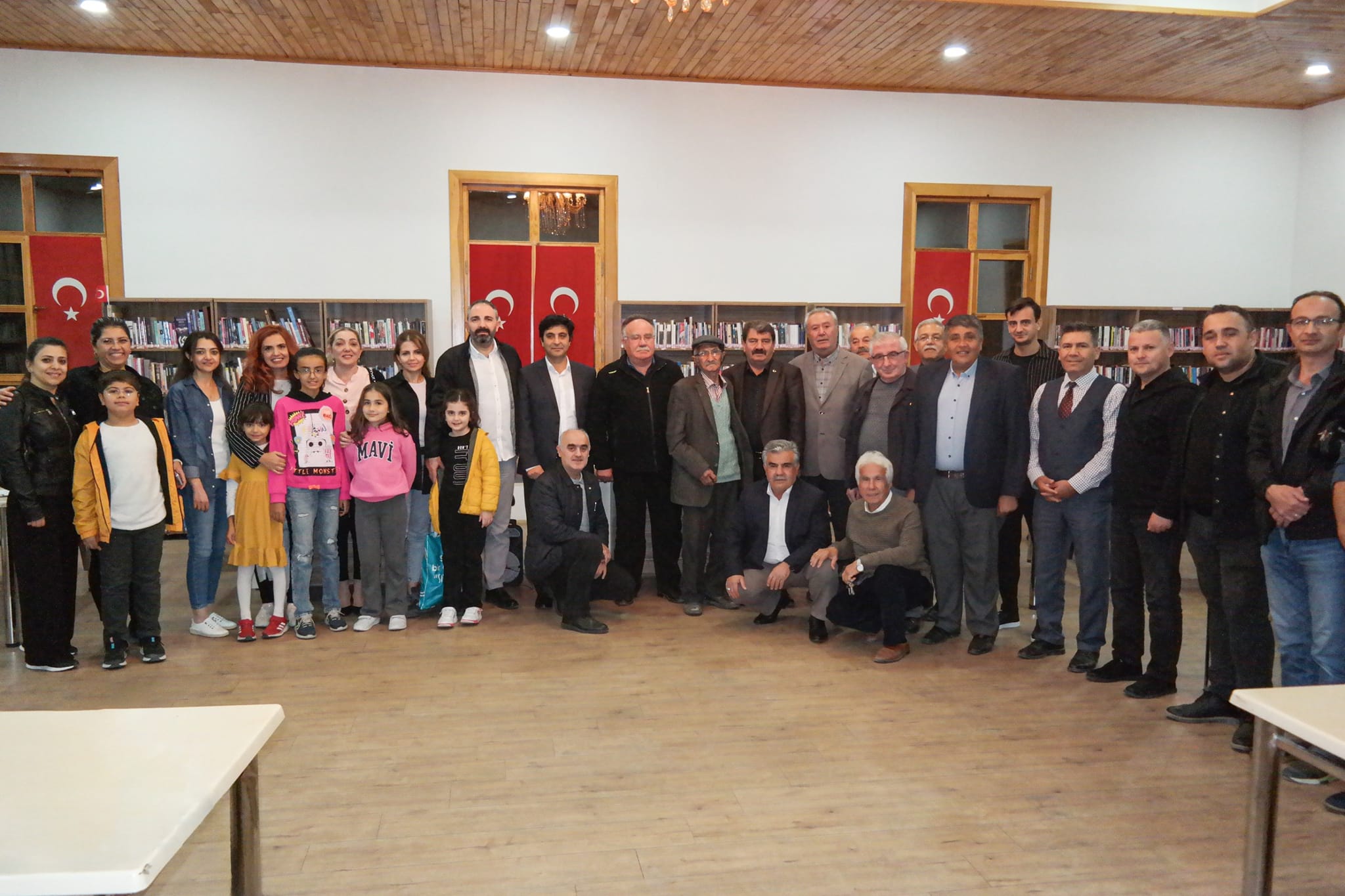 HALK ŞAİRİ SÜLEYMAN UYSAL ÖĞRENCİLERLE TANIŞTI 4 398089245 812132394251303 5743089155490500639 n Kopya