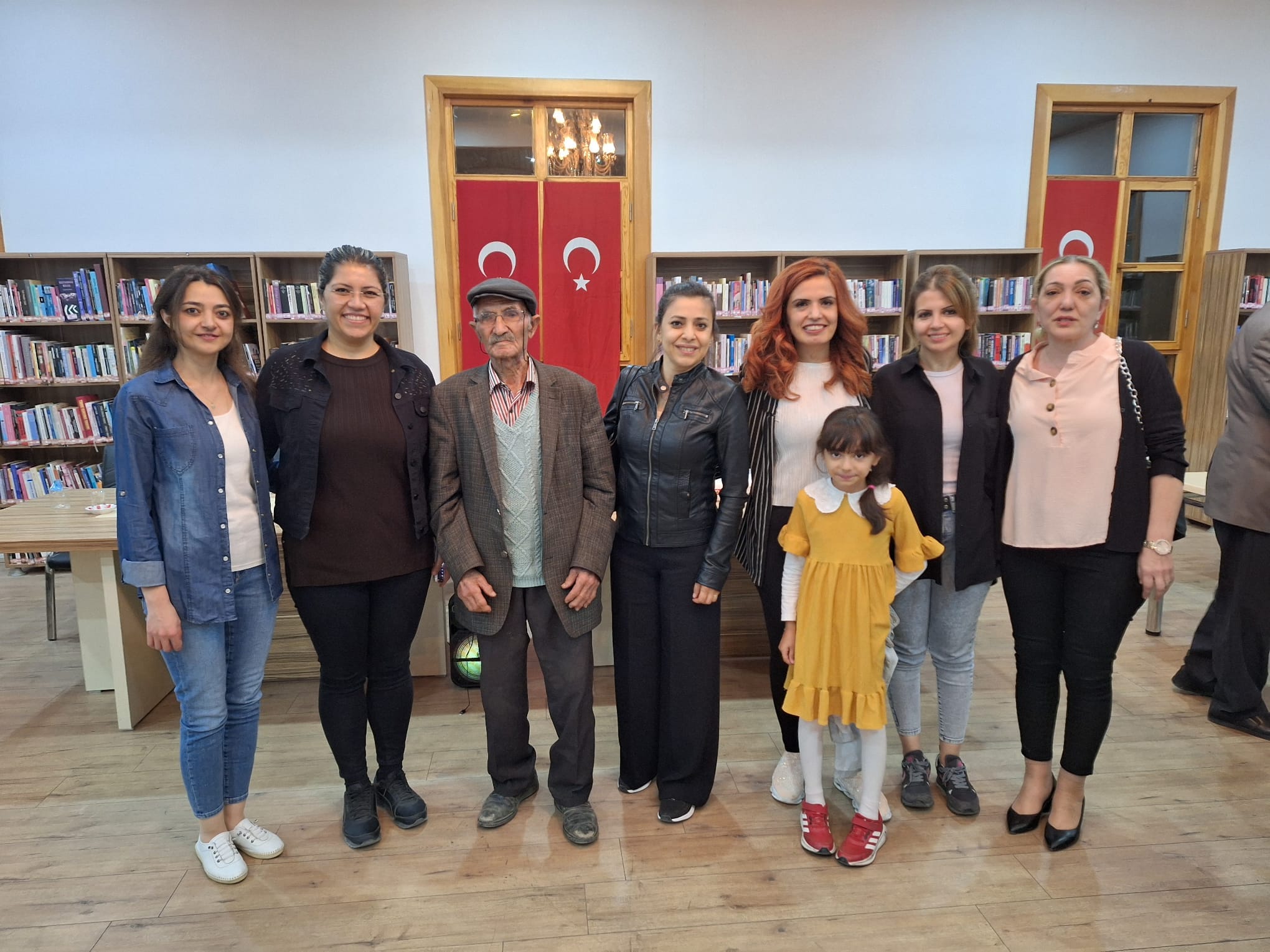 HALK ŞAİRİ SÜLEYMAN UYSAL ÖĞRENCİLERLE TANIŞTI 5 398089751 812132570917952 7691694583398138136 n Kopya