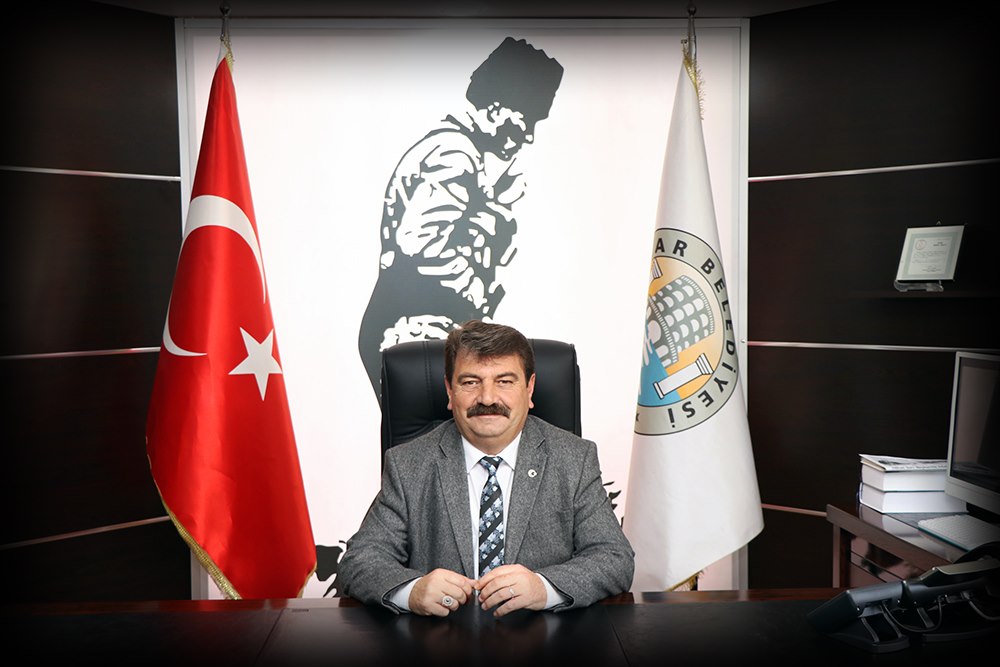 BAŞKAN SARI VERDİĞİ SÖZLERİ FAZLASIYLA TAMAMLADI