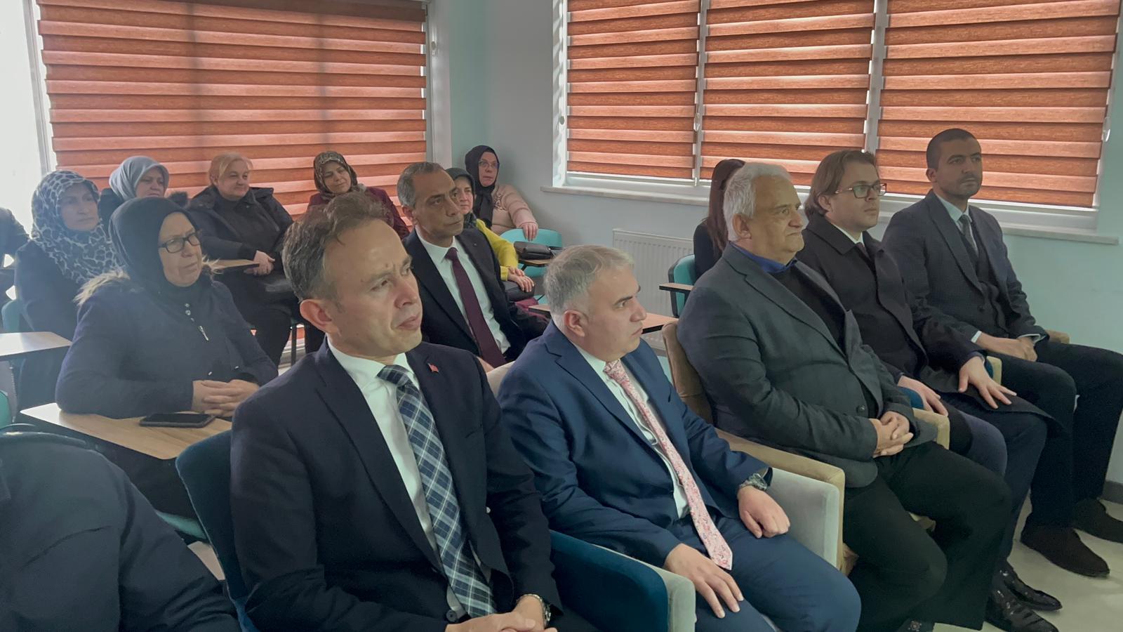 12842012511703353198