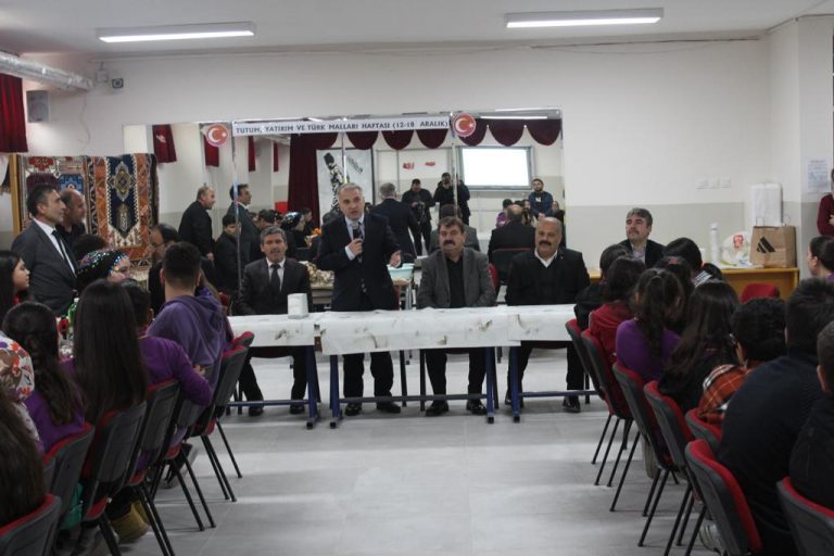 DİNAR’DA YERLİ MALLARI HAFTASI KUTLANDI