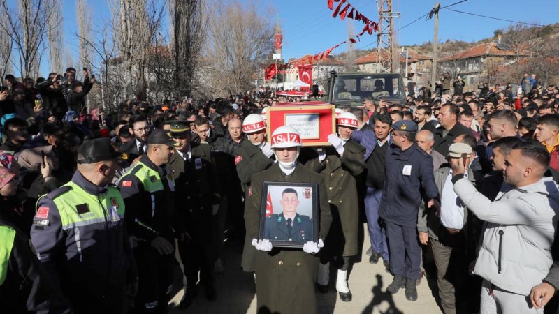 Gözyaşları Afyon’lu şehit Teğmen Ramazan Günay için aktı!