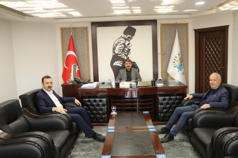 Saffet Acar Belediye Başkanı Sarı’yı Ziyaret Etti