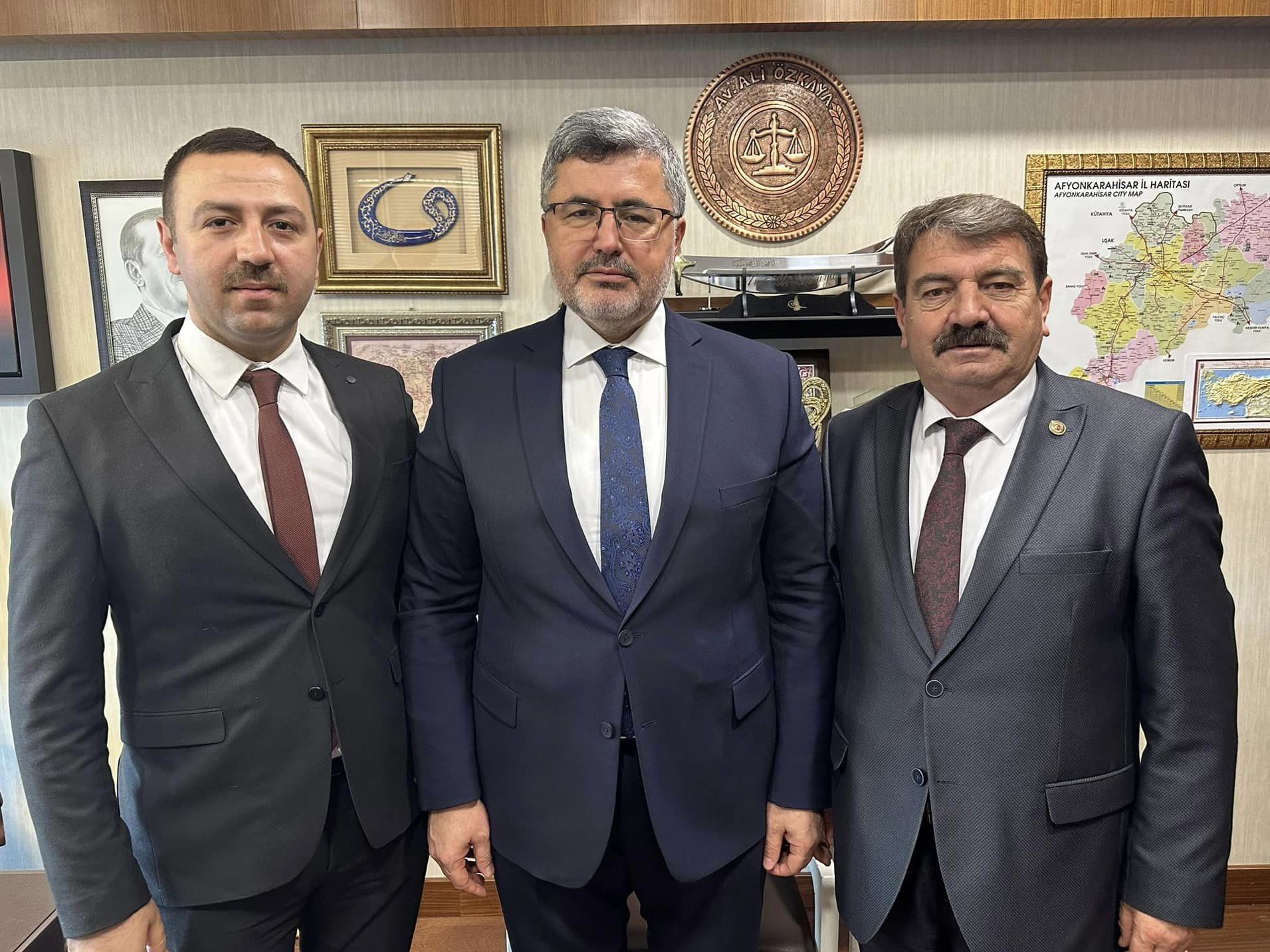 Başkan Nihat Sarı, Ali Özkaya’ya ve Hasan Arslan’a Ziyarette Bulundu 