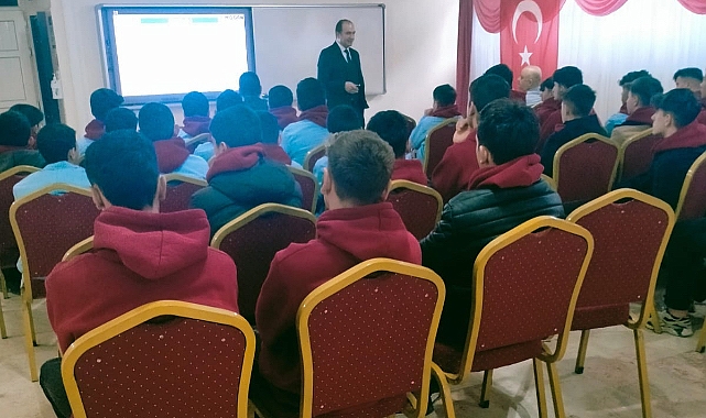 Elektrik Bölümü Öğrencilerine Seminer Düzenlendi
