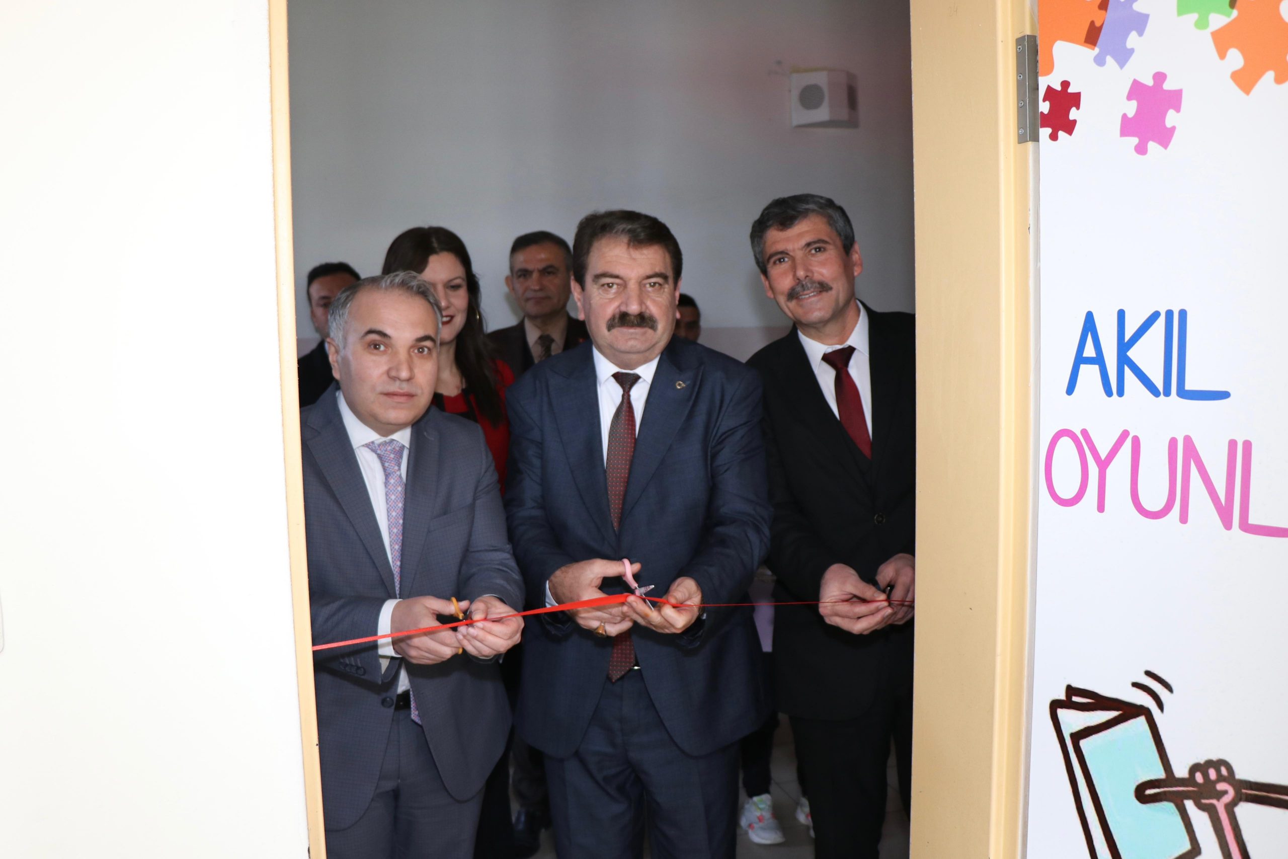 BAŞKANIMIZ NİHAT SARI, DEĞERLİ ZAMANLAR PROJESİ AÇILIŞINA KATILDI 3 10131803761707393009 scaled