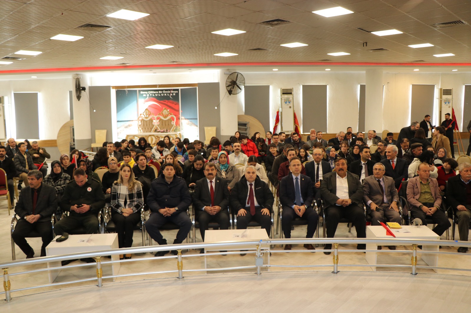 Başkan Nihat Sarı, İstiklal Marşımızın Kabulü ve Mehmet Akif Ersoy’u anma günü programına katıldı