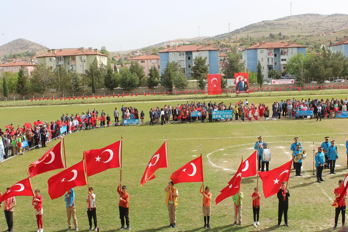 Dinar'da 23 Nisan Ulusal Egemenlik ve Çocuk Bayramı Coşkuyla Kutlandı 3 438108888 18077184463475782 7708670996869597850 n