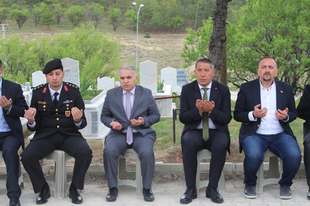 RAMAZAN BAYRAMI ÖNCESİ ŞEHİTLİK ZİYARET EDİLD 4 IMG 20240409 WA0031