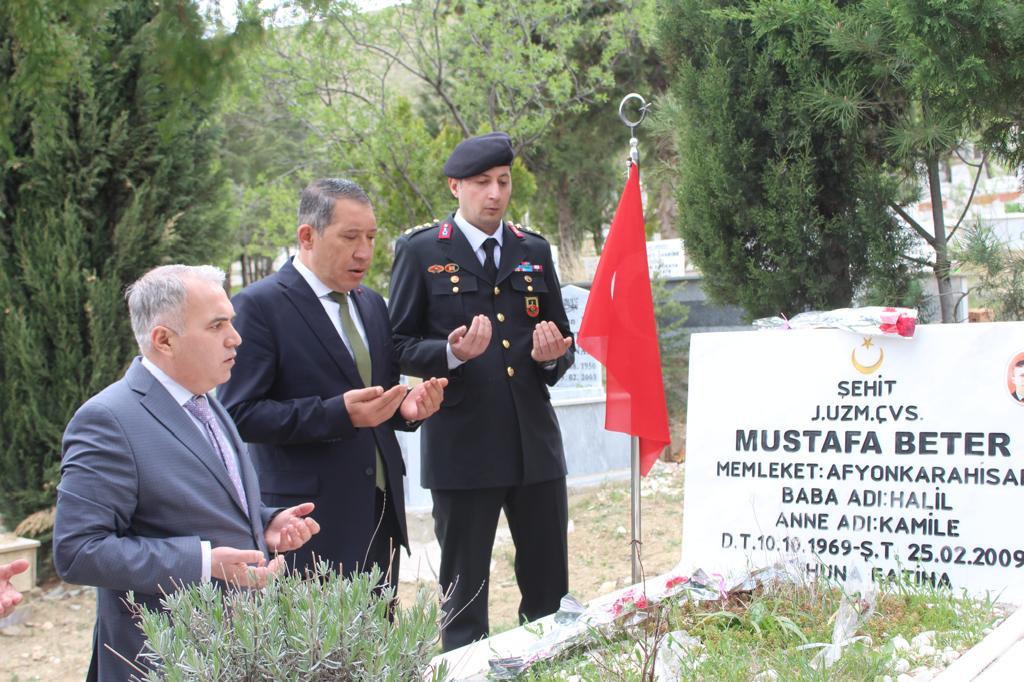 RAMAZAN BAYRAMI ÖNCESİ ŞEHİTLİK ZİYARET EDİLD 7 IMG 20240409 WA0034