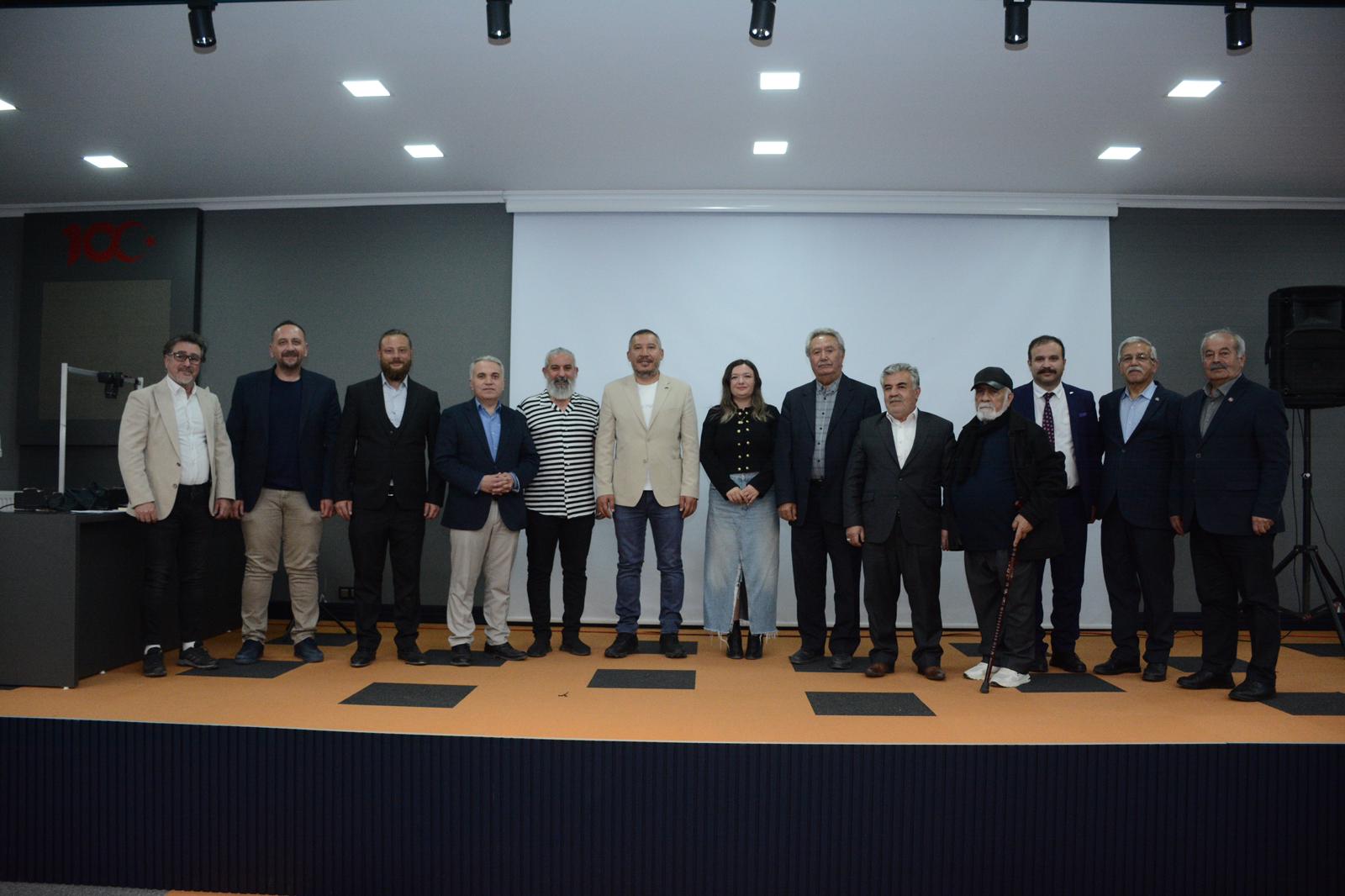 Dinar'da Kum Sanatı Gösterisi ve Şiir Dinletisi Halkımızdan Yoğun İlgi Gördü 17 12100392111715664638