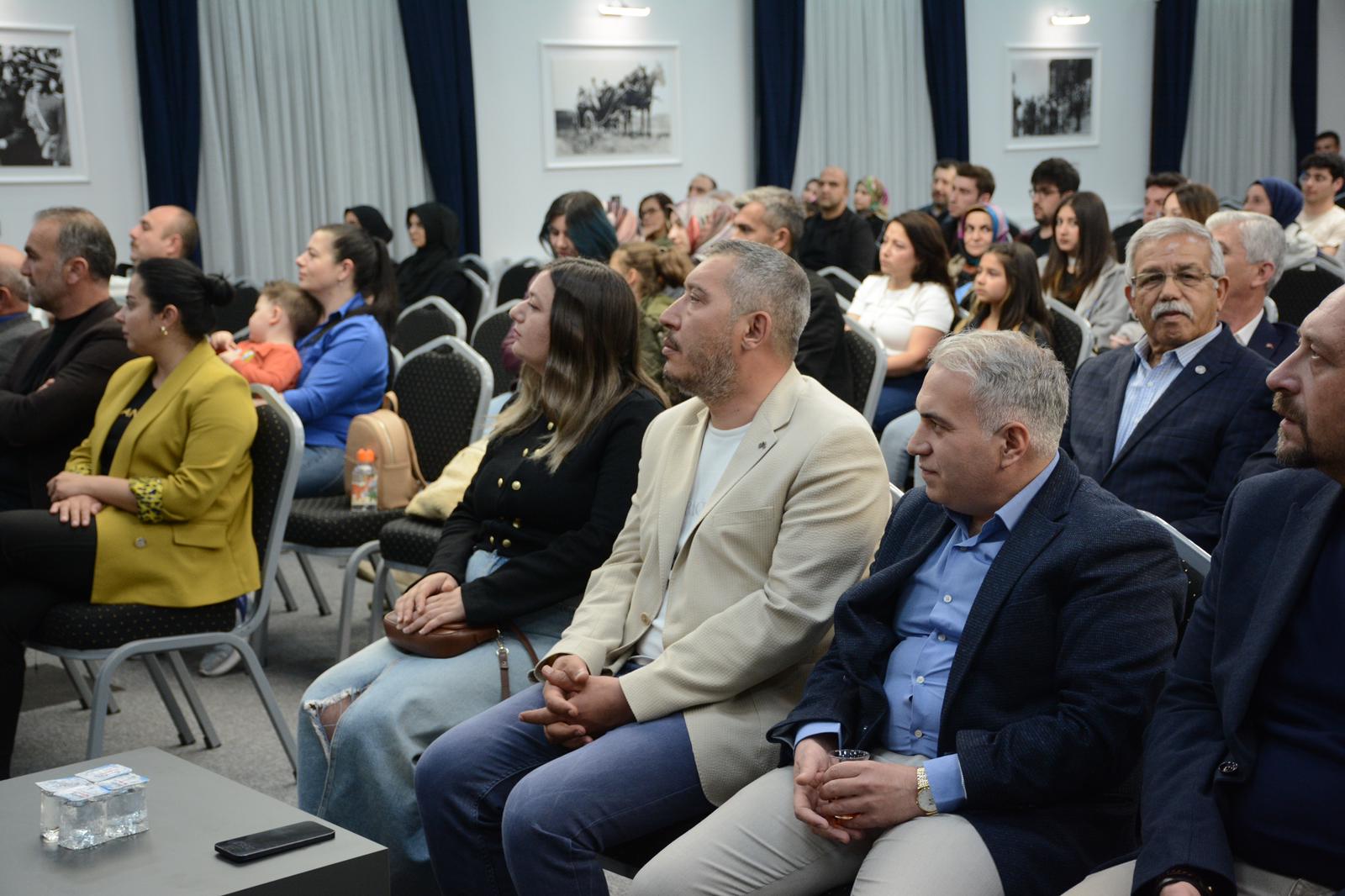 Dinar'da Kum Sanatı Gösterisi ve Şiir Dinletisi Halkımızdan Yoğun İlgi Gördü 5 14185319501715664649