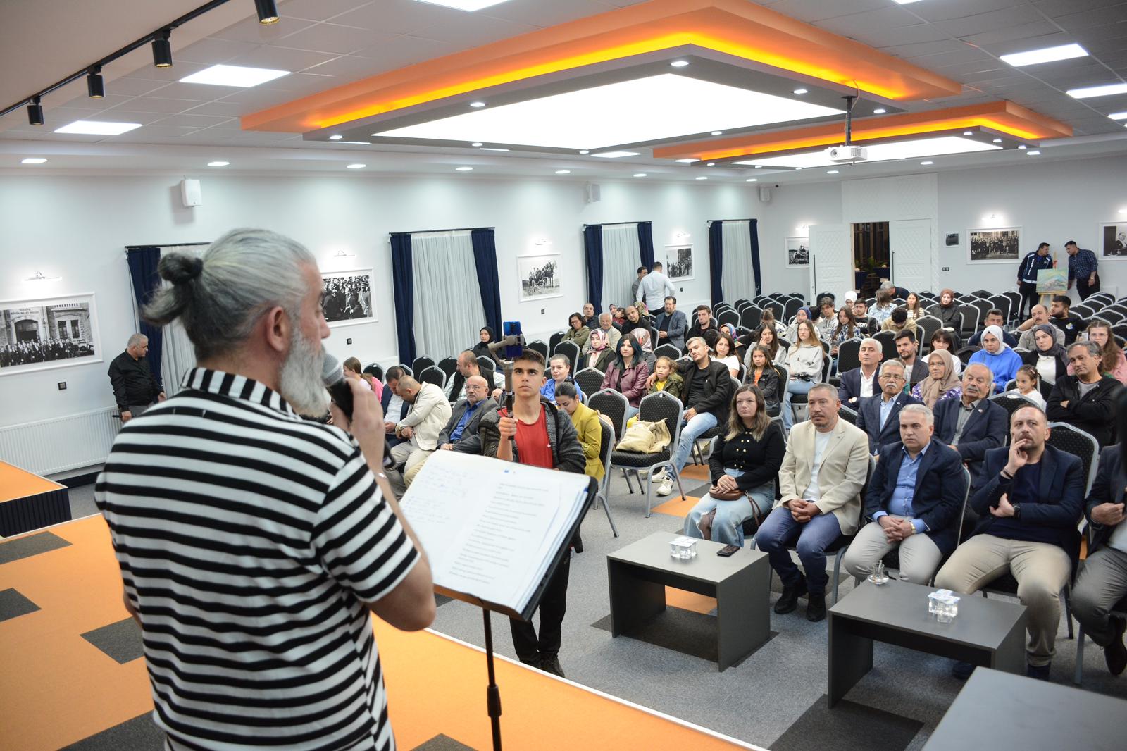 Dinar'da Kum Sanatı Gösterisi ve Şiir Dinletisi Halkımızdan Yoğun İlgi Gördü 13 5169099031715664647 Kopya Kopya