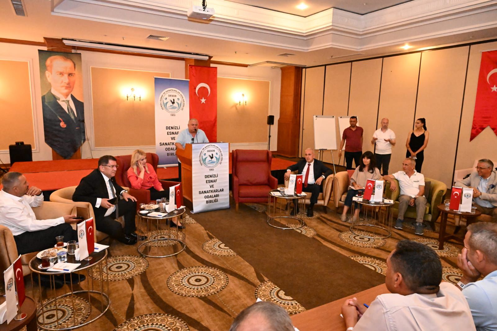 Başkan Veysel Topçu, Akdeniz Belediyeler Birliği Encümen Üyeliğine Seçildi 7 Topcu 6