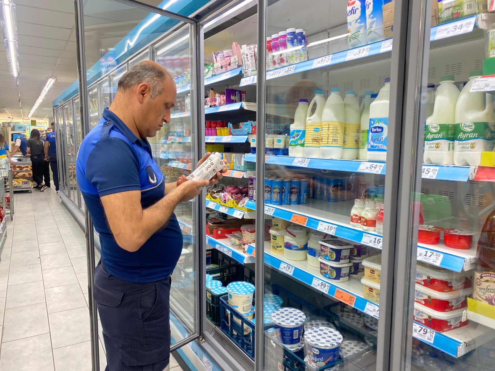 6 15230528071718016365