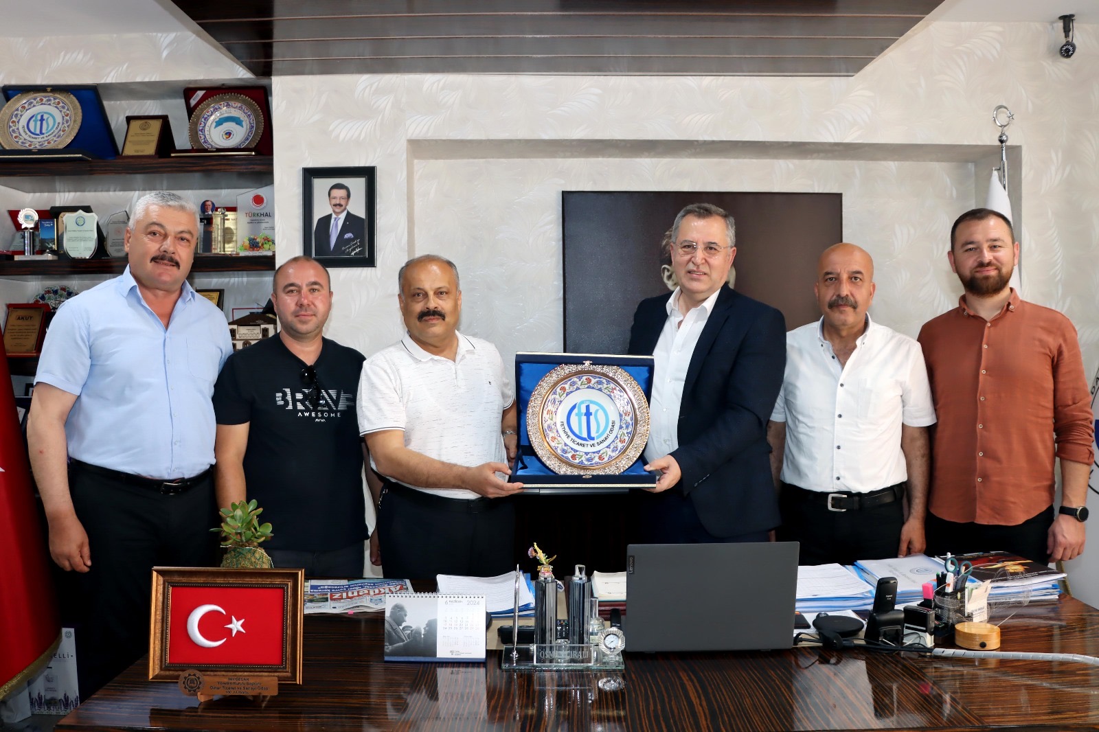 15352363681718009089