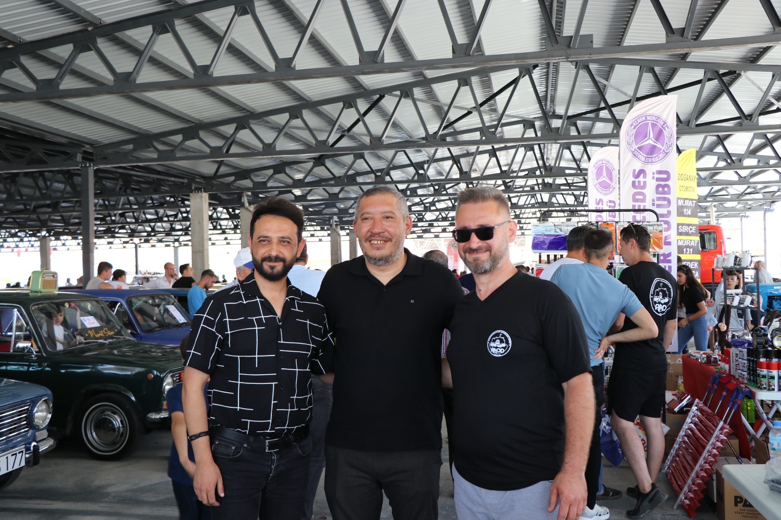 Dinar Klasik Otomobil Festivali’ne Halkımızdan Yoğun İlgi 10 9280583901719154343 Kopya