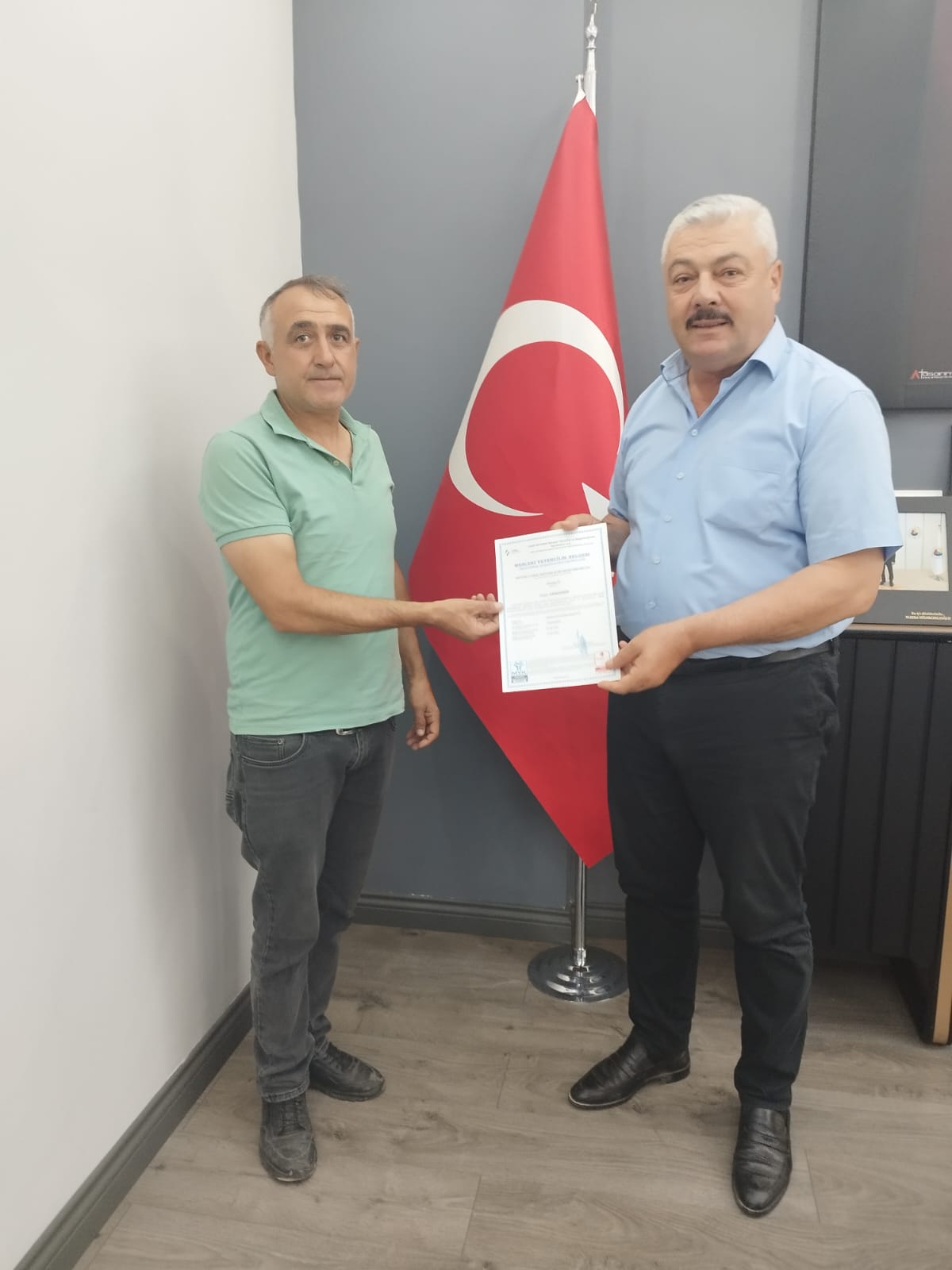 DİTSO & MEYBEM İŞBİRLİĞİ İLE YAPILAN SINAV SONUCU BAŞARILI OLAN ADAYLAR BELGELERİNİ ALDI 3 1535872381720443741