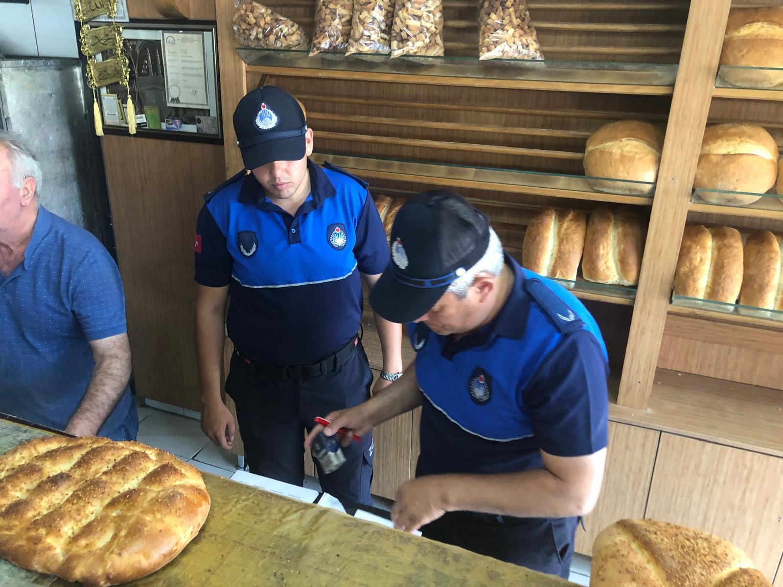 Belediyemiz Zabıta Müdürlüğünden Fırın Hijyen ve Gramaj Denetimi 3 15913374501721914346