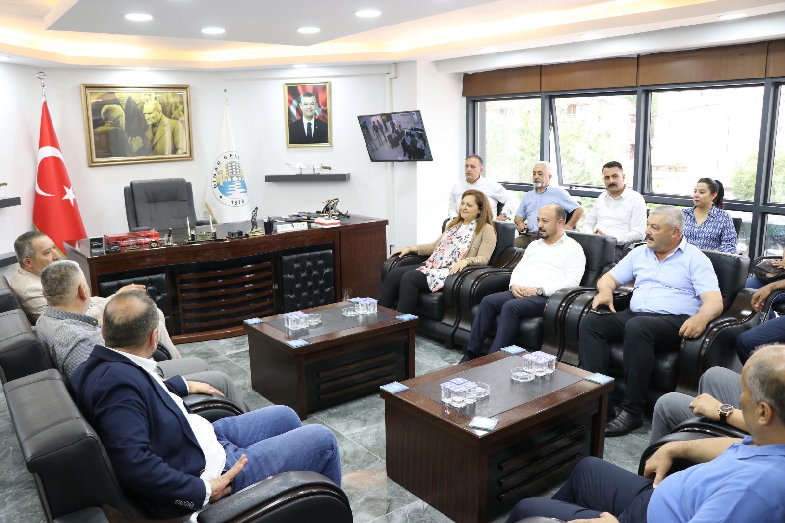 Afyonkarahisar Belediye Başkanımız Burcu Köksal’dan Dinar Belediye Başkanımız Veysel Topçu’ya Hayırlı olsun Ziyareti 7 2196648051720187318