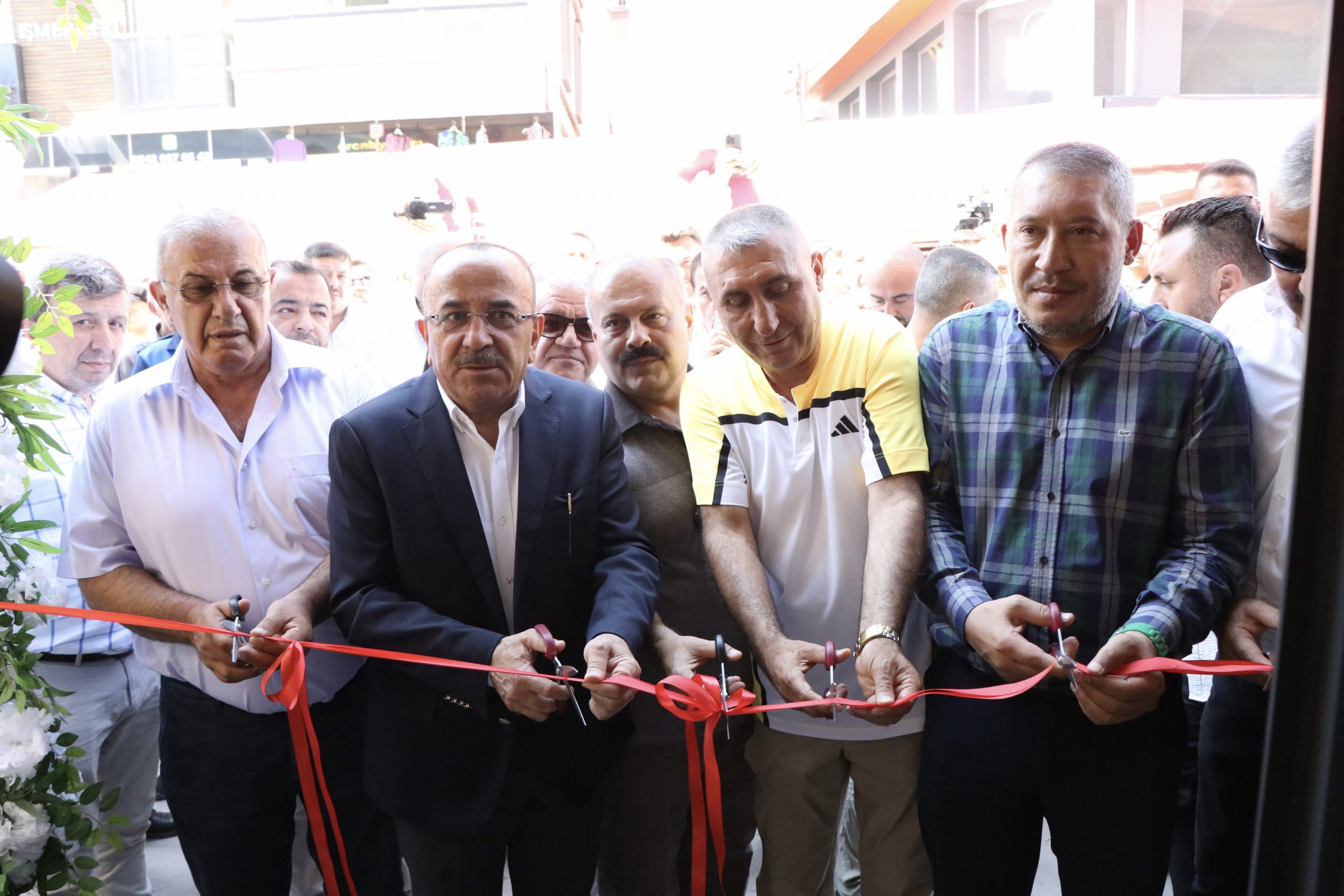 Başkan TOPÇU; “Akdeniz Sarrafiye İşletmesinin Açılışını Gerçekleştirdik “