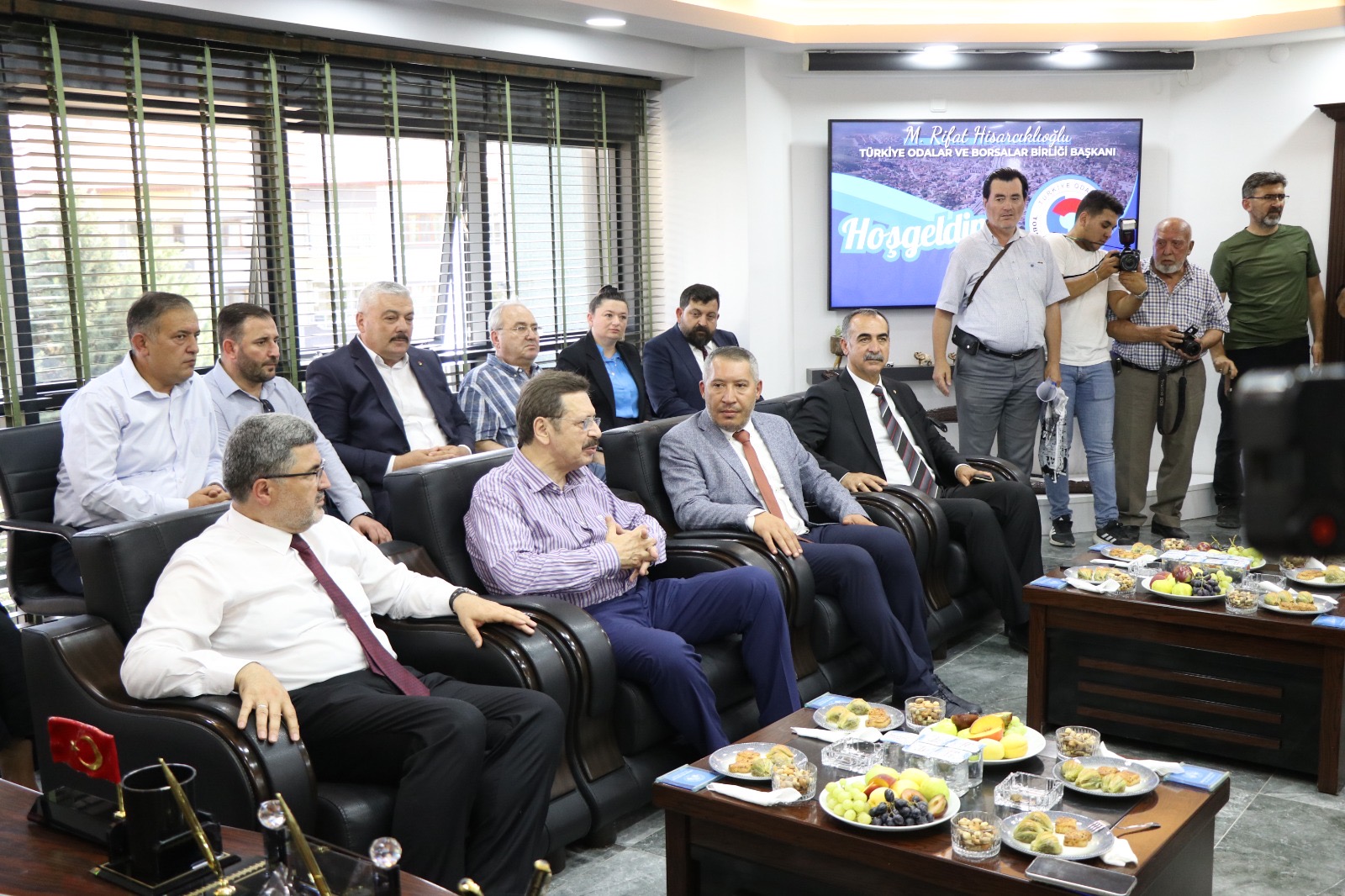 TOBB Başkanı Rıfat Hisarcıklıoğlu’ndan Dinar Belediye Başkanımız Veysel Topçu’ya Ziyaret 13 7566448881721321828